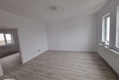 Casă cu 3 camere cu Canalizare în Central - 17