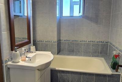 Apartament cu 2 camere decomandat în Alexandru cel Bun