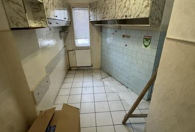Casă cu 9 camere decomandat cu Teren 101 Mp în Central - 2