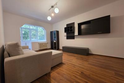 Apartament cu 3 camere decomandat în Dristor