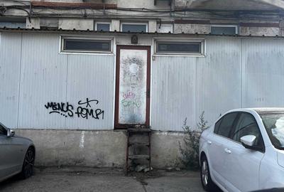 Spațiu comercial, de 76 mp, în Central