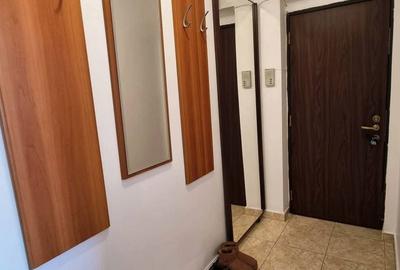 Apartament cu 3 camere semidecomandat în Cotroceni - 2