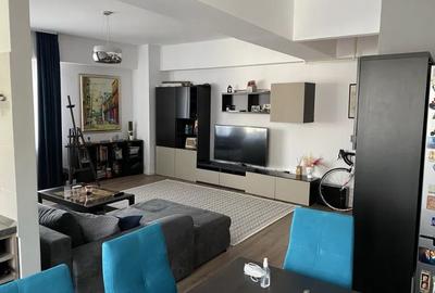 Apartament cu 2 camere semidecomandat, mobilat în Vitan Mall