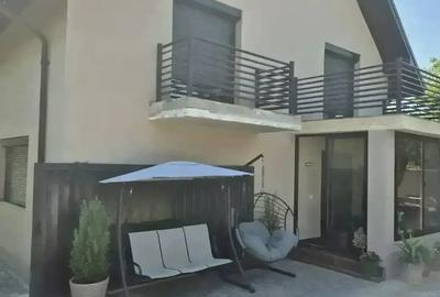 Casă cu 8 camere cu Teren 800 Mp în Central - 6