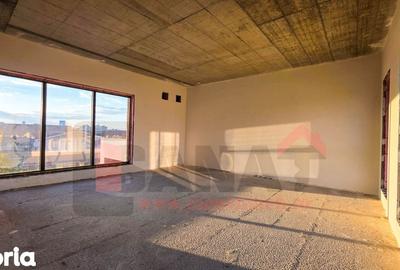 Spațiu comercial, de 435 mp, în Central - 9