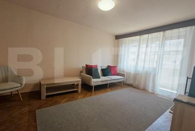 Apartament cu 3 camere decomandat, mobilat în Central