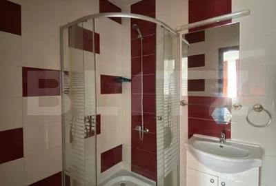 Apartament cu 3 camere semidecomandat, mobilat în Florești - 6