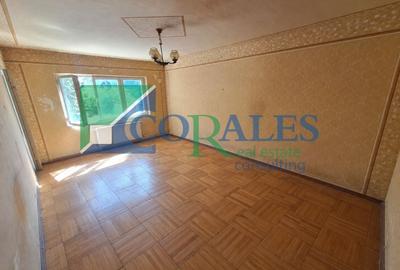 Apartament cu 3 camere decomandat în Lipovei
