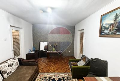 Apartament cu 2 camere semidecomandat, mobilat în Săsar