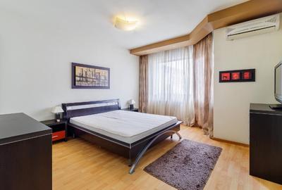 Casă cu 5 camere cu Canalizare în Central - 9