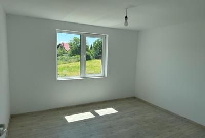 Casă cu 4 camere în Tătăruși - 7