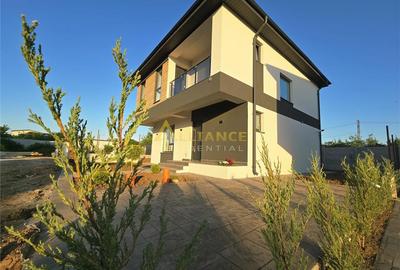 Casă cu 4 camere cu Teren 350 Mp în Berceni - 1