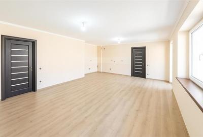 Casă cu 5 camere cu Teren 521 Mp în Sântion - 7