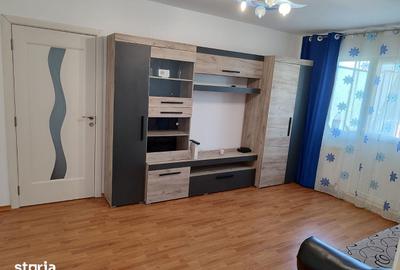 Apartament cu 3 camere în Republicii