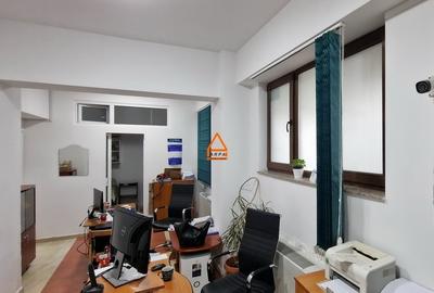 Spațiu comercial, de 110 mp, în Centru Civic - 2