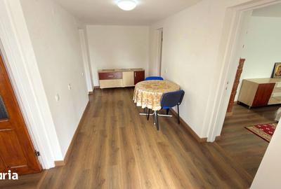 Casă cu 4 camere cu Teren 3552 Mp în Tătărăștii de Sus