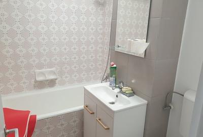 Apartament cu 3 camere decomandat în Basarab - 2