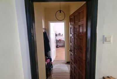 Apartament cu 3 camere în Băneasa