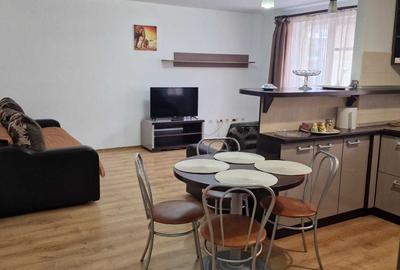 Apartament cu 3 camere decomandat în Central - 2
