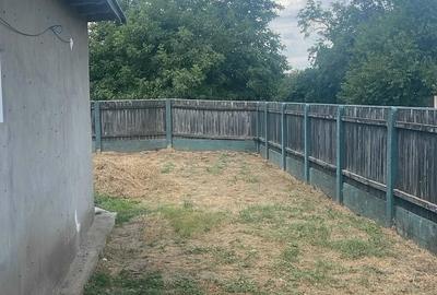 Casă cu 3 camere cu Teren 2000 Mp în Central