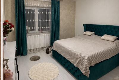 Apartament cu 3 camere decomandat în Drumul Sării