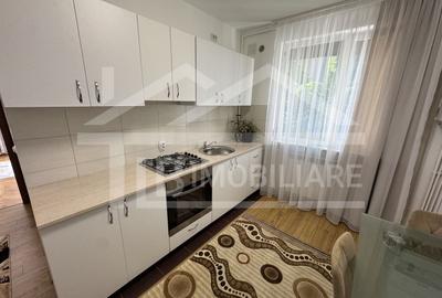 Apartament cu 2 camere decomandat în Aleea Carpați
