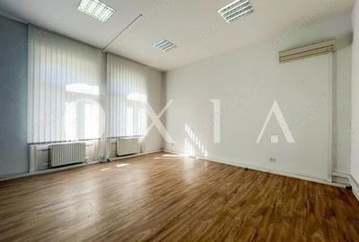 Spațiu comercial, de 200 mp, în P-ța Maria - 7