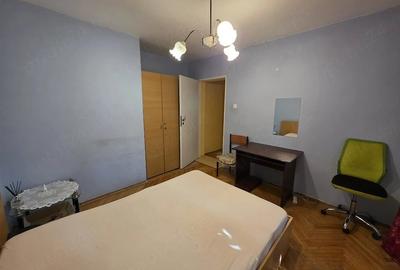 Apartament cu 2 camere decomandat în Vest