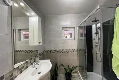 Casă cu 4 camere cu Garaj în Central - 10