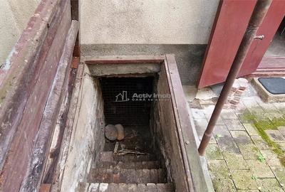 Casă cu 5 camere cu Teren 108 Mp în Muncitoresc