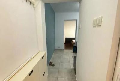 Apartament cu 2 camere semidecomandat în Podu Roș