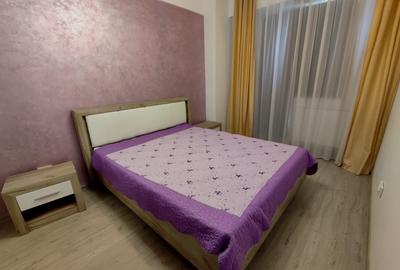 Apartament cu 2 camere semidecomandat, mobilat în Central