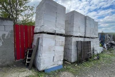 Teren de 1048 mp, în Poarta Albă
