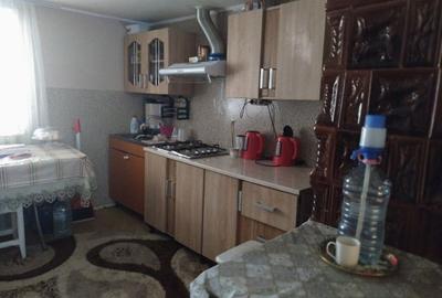 Casă cu 3 camere cu Teren 1040 Mp în Voinești (Vulturești) - 7