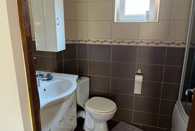 Casă cu 4 camere în Ultracentral