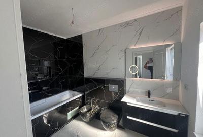 Casă cu 3 camere cu Teren 250 Mp în Central - 1