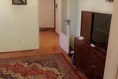 Apartament cu 3 camere decomandat în Central - 1