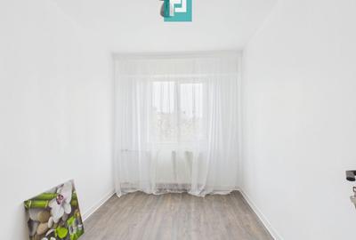 Apartament cu 4 camere în Banu Mărăcine - 2