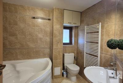 Casă cu 5 camere cu Teren 260 Mp în Bunloc - 2