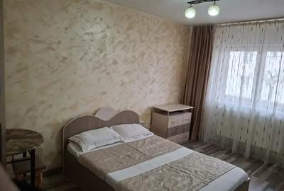 Garsonieră decomandată în Curtea de Argeș