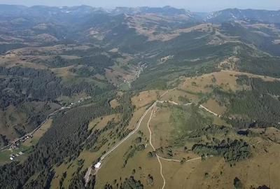 Teren de 10700 mp, în Valea Barnii