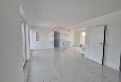 Penthouse cu 4 camere decomandat în Kogălniceanu - 6
