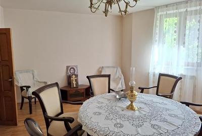 Casă individuală cu 6 camere cu Canalizare în Petrești - 3