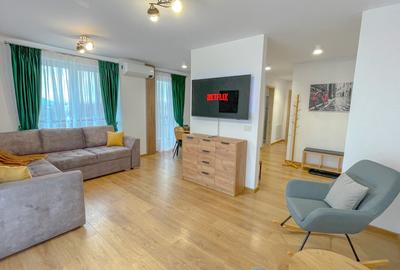 Apartament cu 2 camere decomandat, mobilat în Tractorul