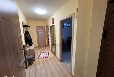 Apartament cu 3 camere în Decebal - 1
