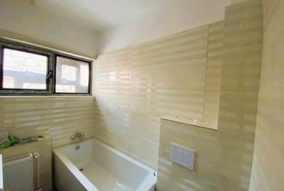 Casă cu 8 camere cu Canalizare în Primăverii - 6