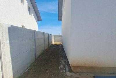 Casă cu 4 camere cu Teren 237 Mp în Central
