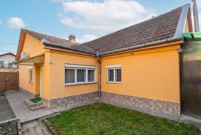Casă cu 2 camere cu Teren 358 Mp în Episcopia Bihorului