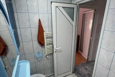 Apartament cu 3 camere semidecomandat în Ostroveni - 3