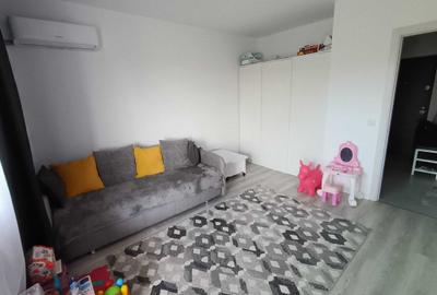 Apartament cu 2 camere decomandat în Miroslava